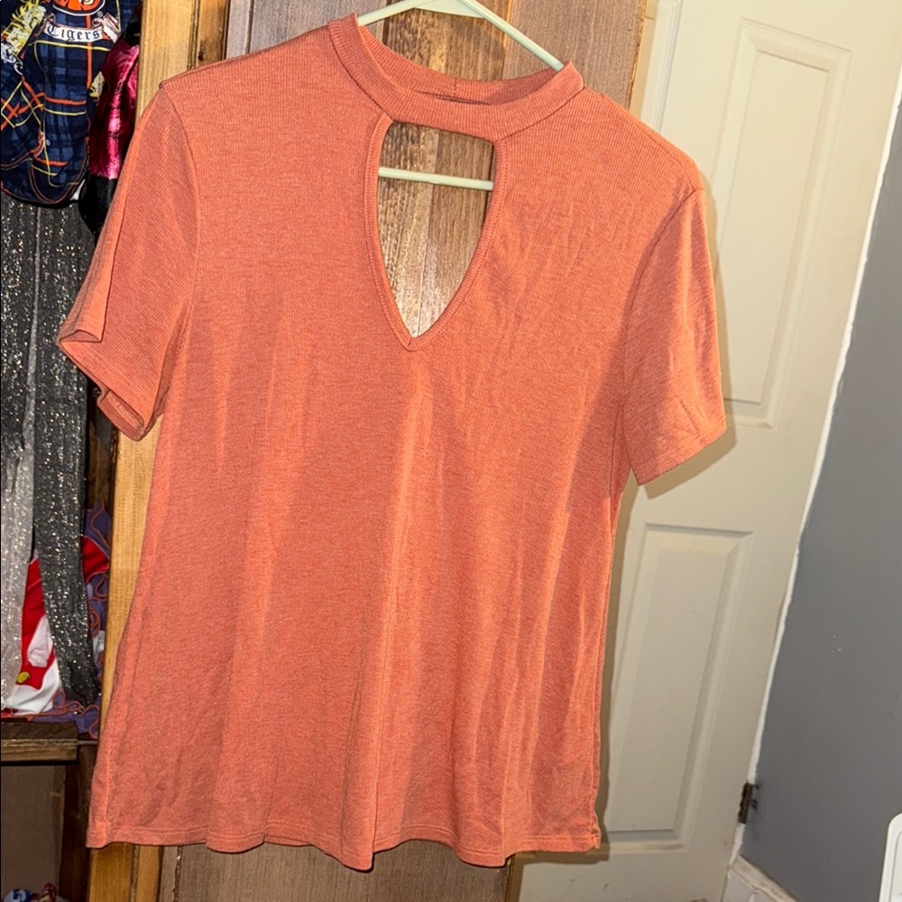 Gaze Pink Cut Out Short Sleeve T-Shirt